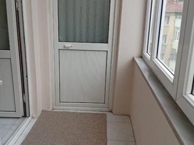 Kadın yanına kadın ev arkadaşı arıyorum