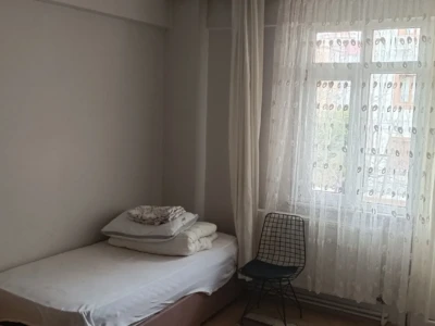 Tavukçuyolu üzerindeki evime ev arkadaşı arıyorum